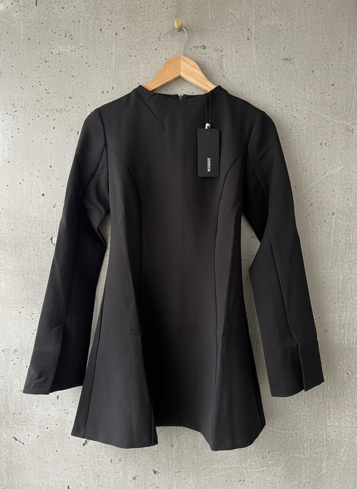 Womens Weekday Zip Back Dress With Flared Sleeves In Black - UK8 - 3483