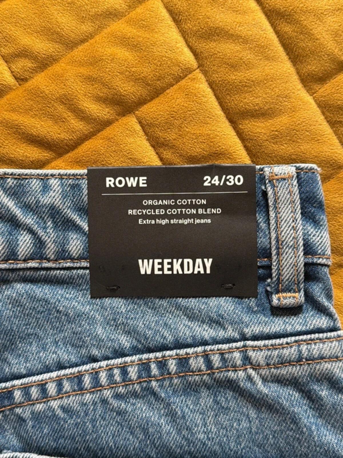 Women’s Weekday Rowe Extra High Waist Straight Fit Jeans - W24/L30 - 3378
