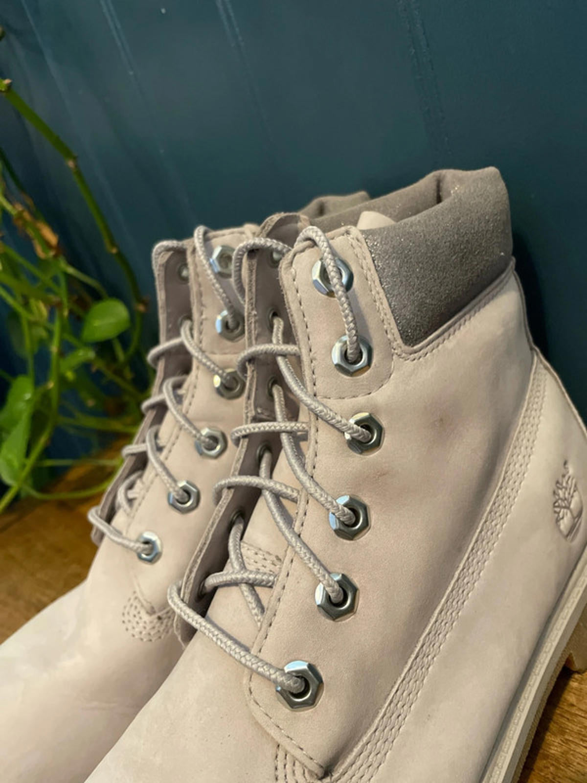 Women’s Timberland 6 Inch Nubuck Premium Leather Boots in Grey - UK 5.5 - 2555