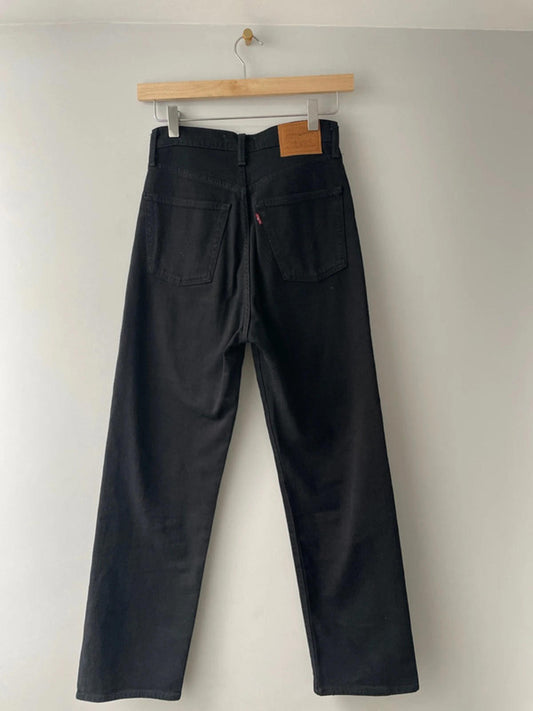 Women’s Levi’s High Waisted Ribcage Straight Fit Jeans In Black - W25/L27 - 2350
