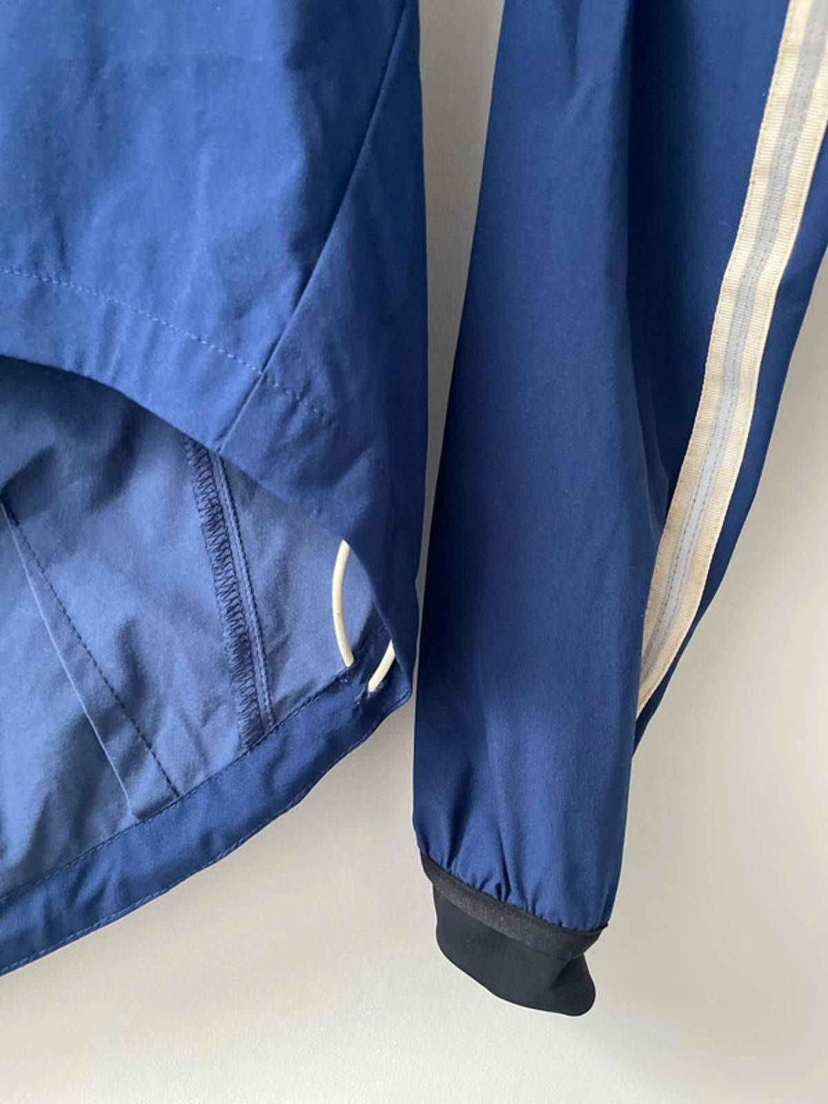 Men’s Rapha Long Sleeve lightweight Cycling Jacket In Navy - XSmall - 1911