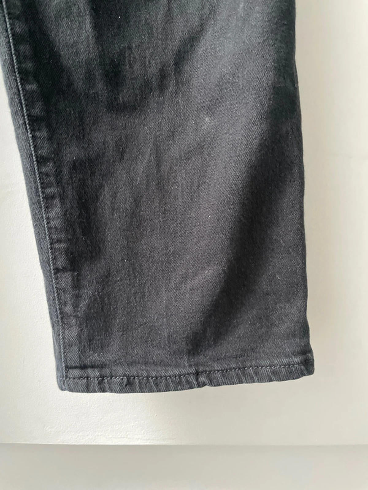 Women’s Levi’s High Waisted Ribcage Straight Fit Jeans In Black - W26/L27 - 2506