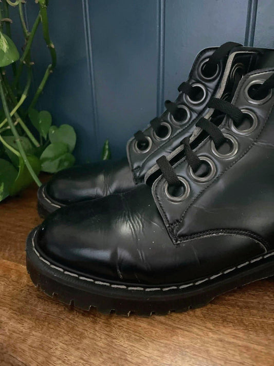 Women’s Vegetarian Shoes Made In England Lace Up Ankle Boots in Black - UK7 - 2168