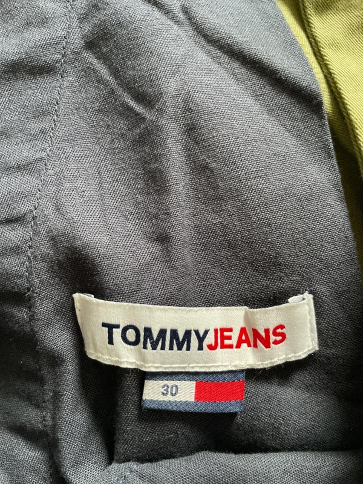 Men’s Tommy Hilfiger Scanton Slim Fit Chino Shorts in Khaki Green - W30/L8 - 3179