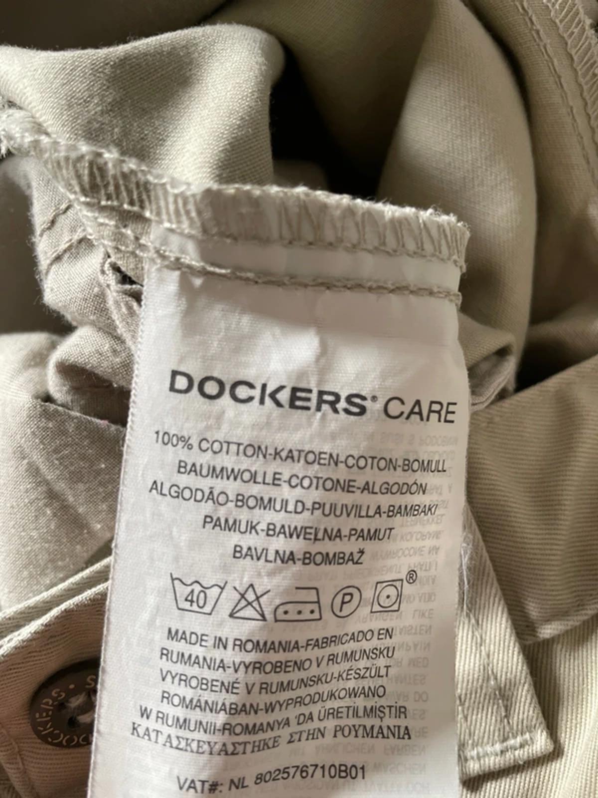 Men’s Dockers Classic Chino Trousers In Beige - W33/L32 - 2965