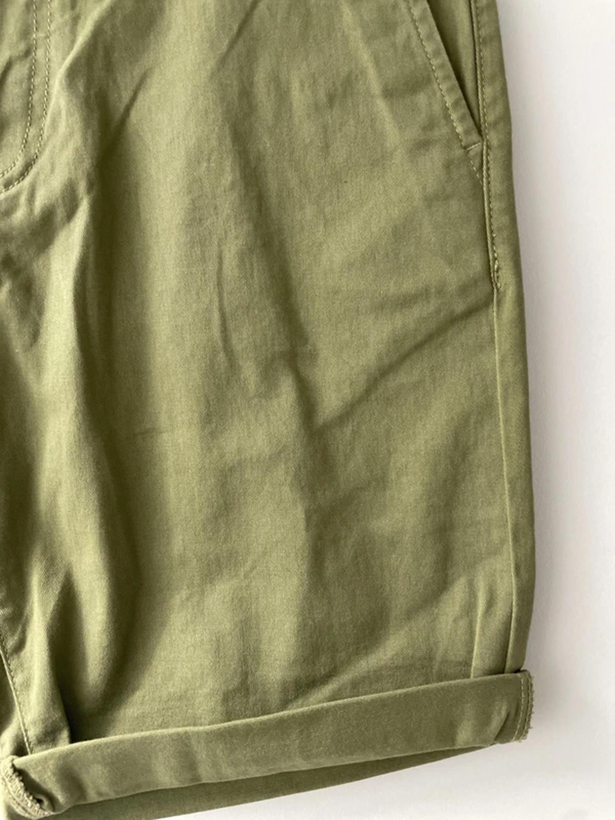 Men’s Tommy Hilfiger Scanton Slim Fit Chino Shorts in Khaki Green - W30/L8 - 3179