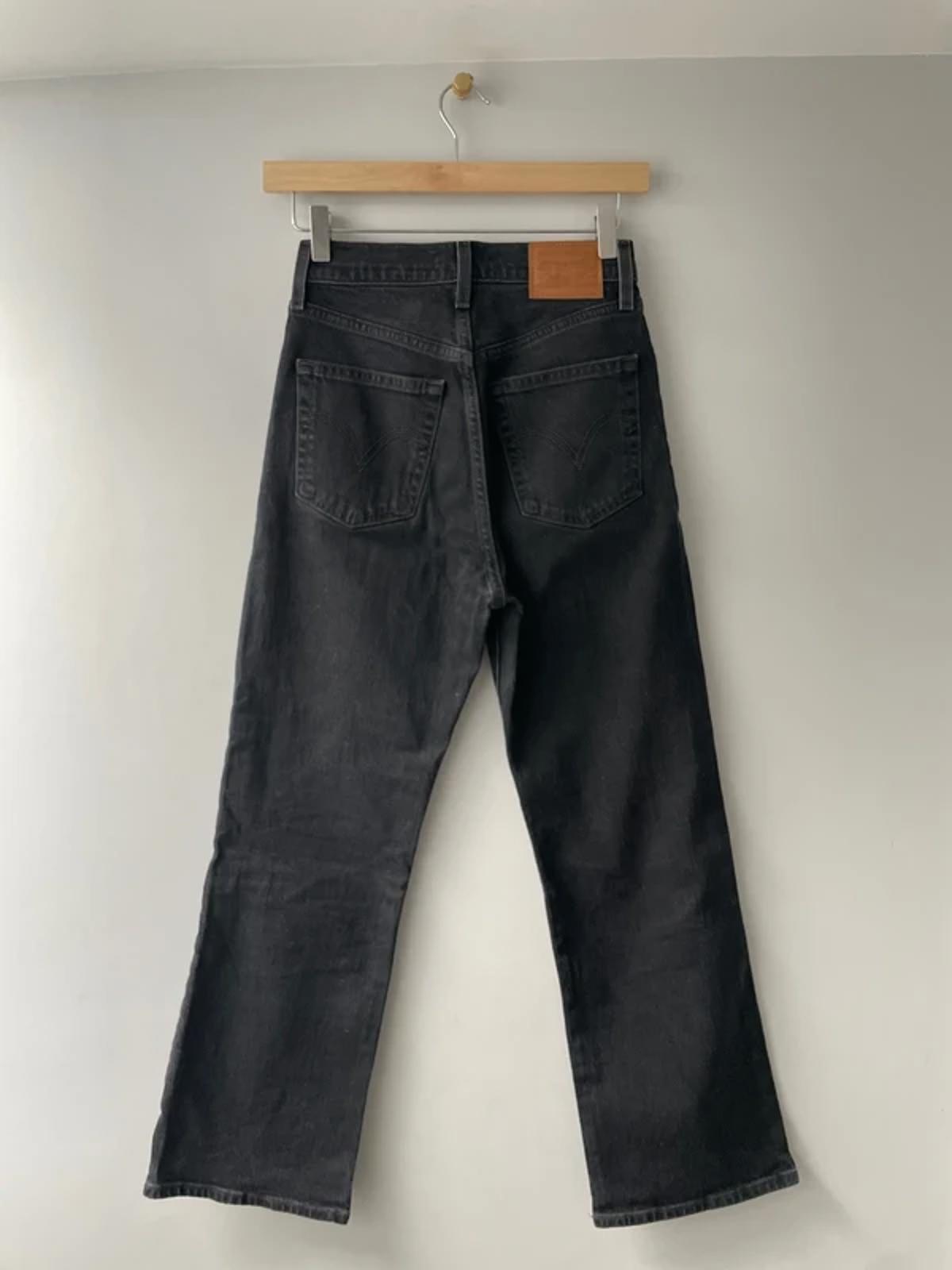 Women’s Levi’s High Waisted Ribcage Boot Straight Fit Jeans In Black - W25/L27 - 3001