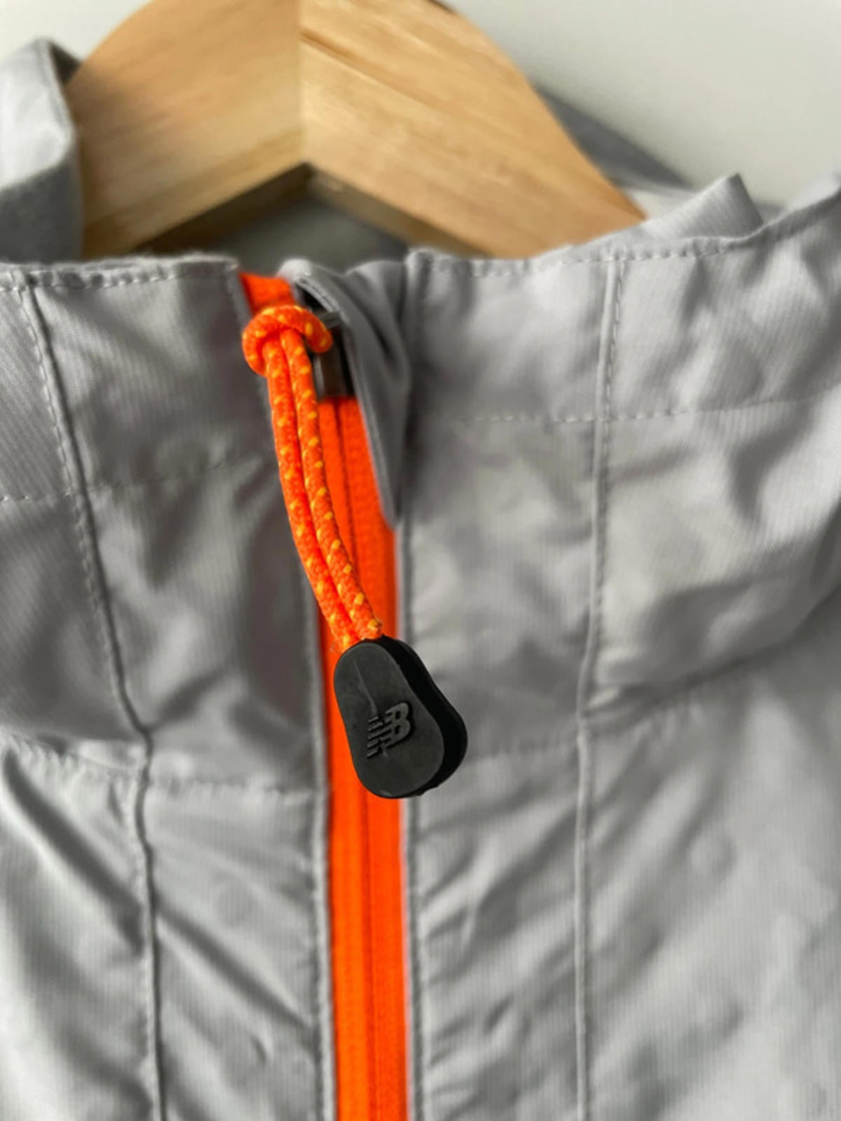 Men’s New Balance Zip Through Hooded Training Jacket Coat - Medium - 2078