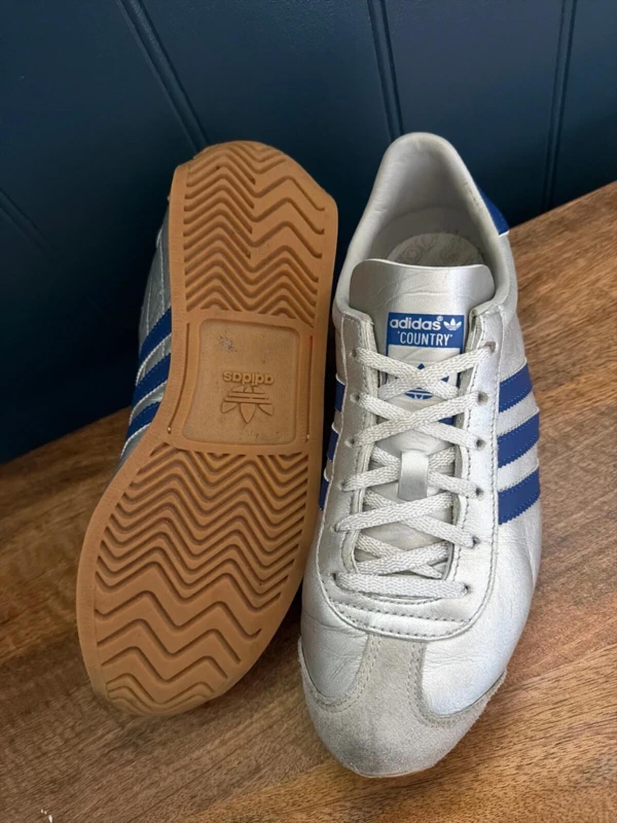 Women’s Adidas country OG leather trainers in silver - uk5.5 - 3447