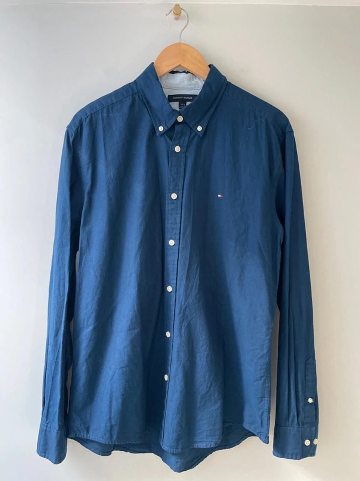 Men’s Tommy Hilfiger Button Down Collar Shirt in Navy - Large - 2568