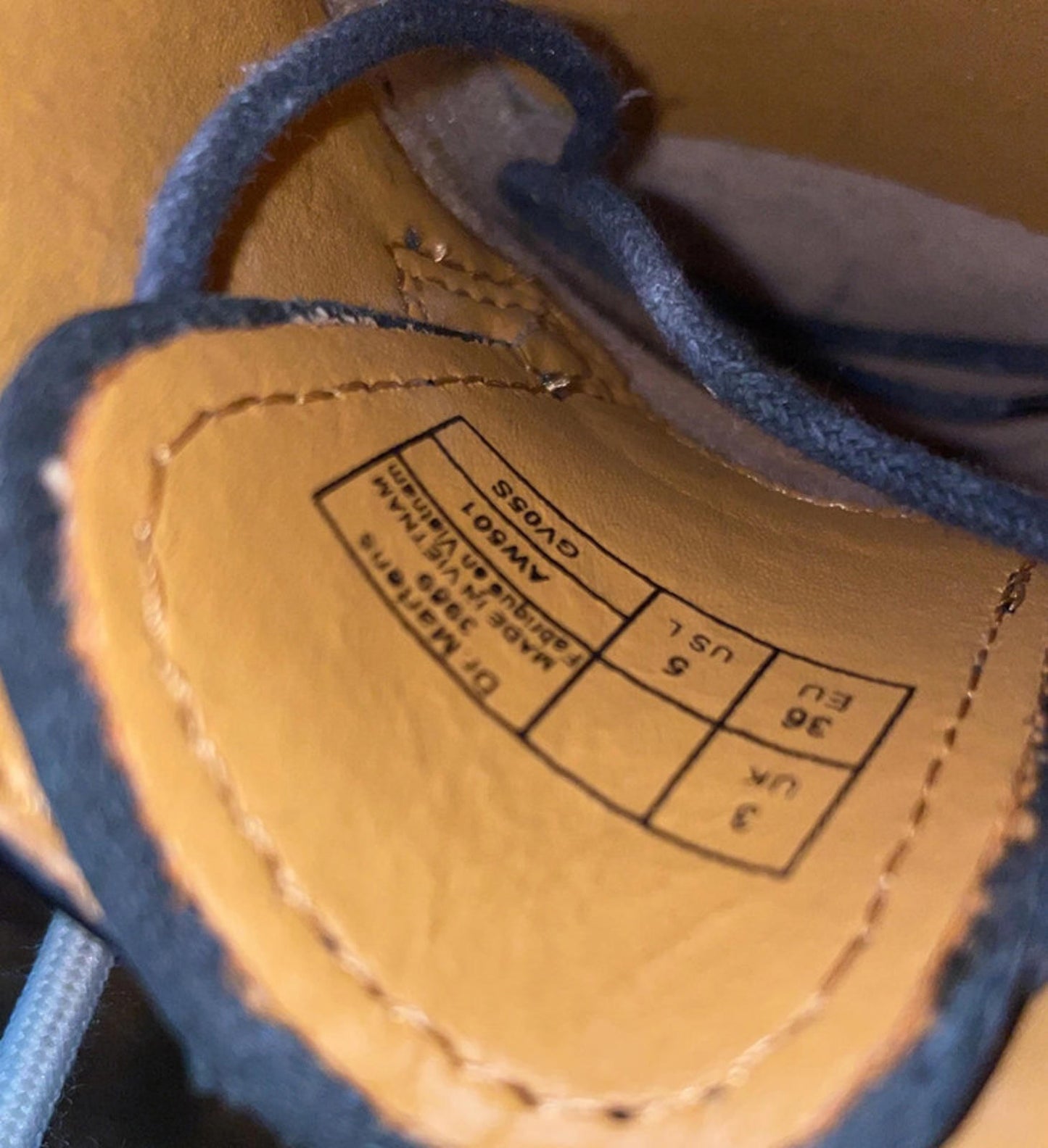 Women’s Dr Martens 3989 Smooth Leather Brogue Shoes In Black - UK3 -2469