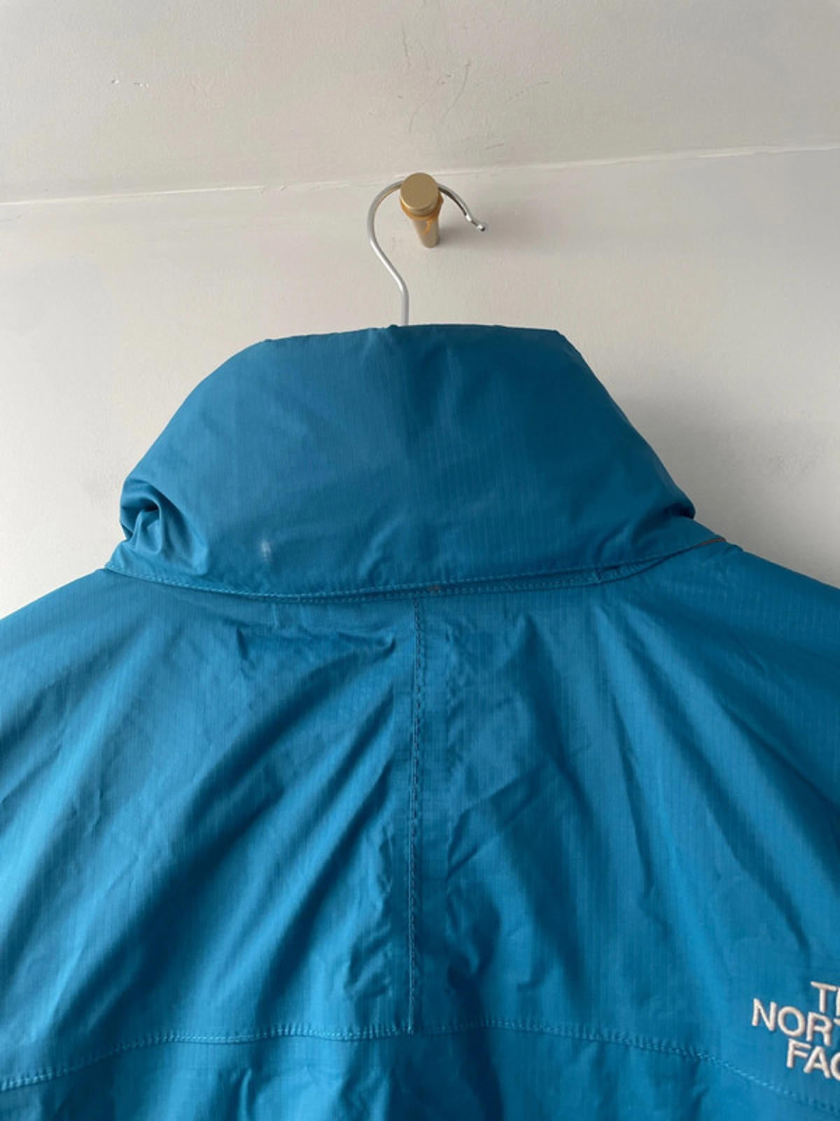 Mens The North Face Hyvent Waterproof Hooded Jacket In Blue/Orange - Small -2209