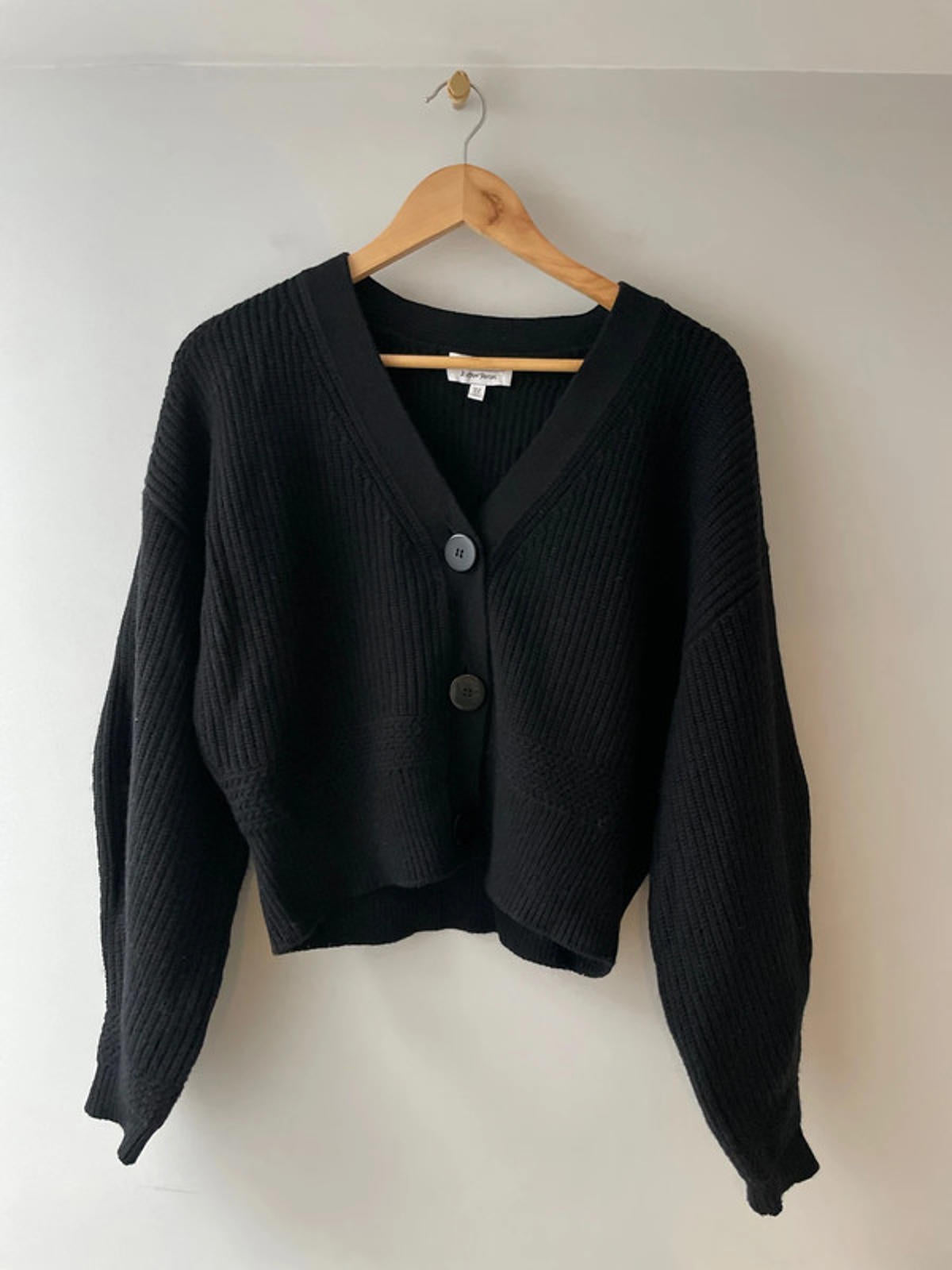 Women’s & Other Stories Cropped Premium Wool Cardigan In Black - XSmall - 2501