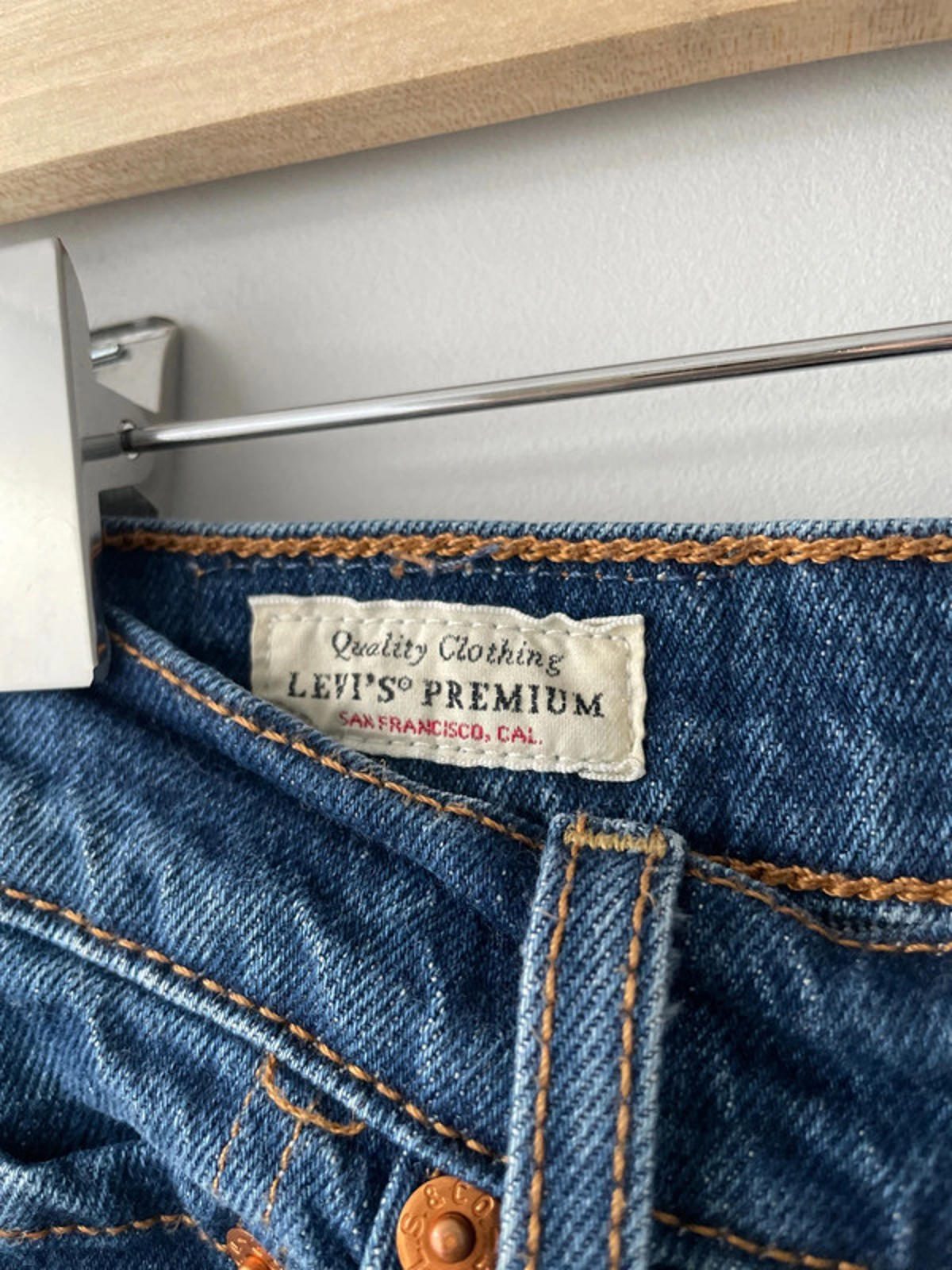 Women’s Levi’s High Waisted Ribcage Straight Fit Jeans In Navy - W25/L27 - 2527