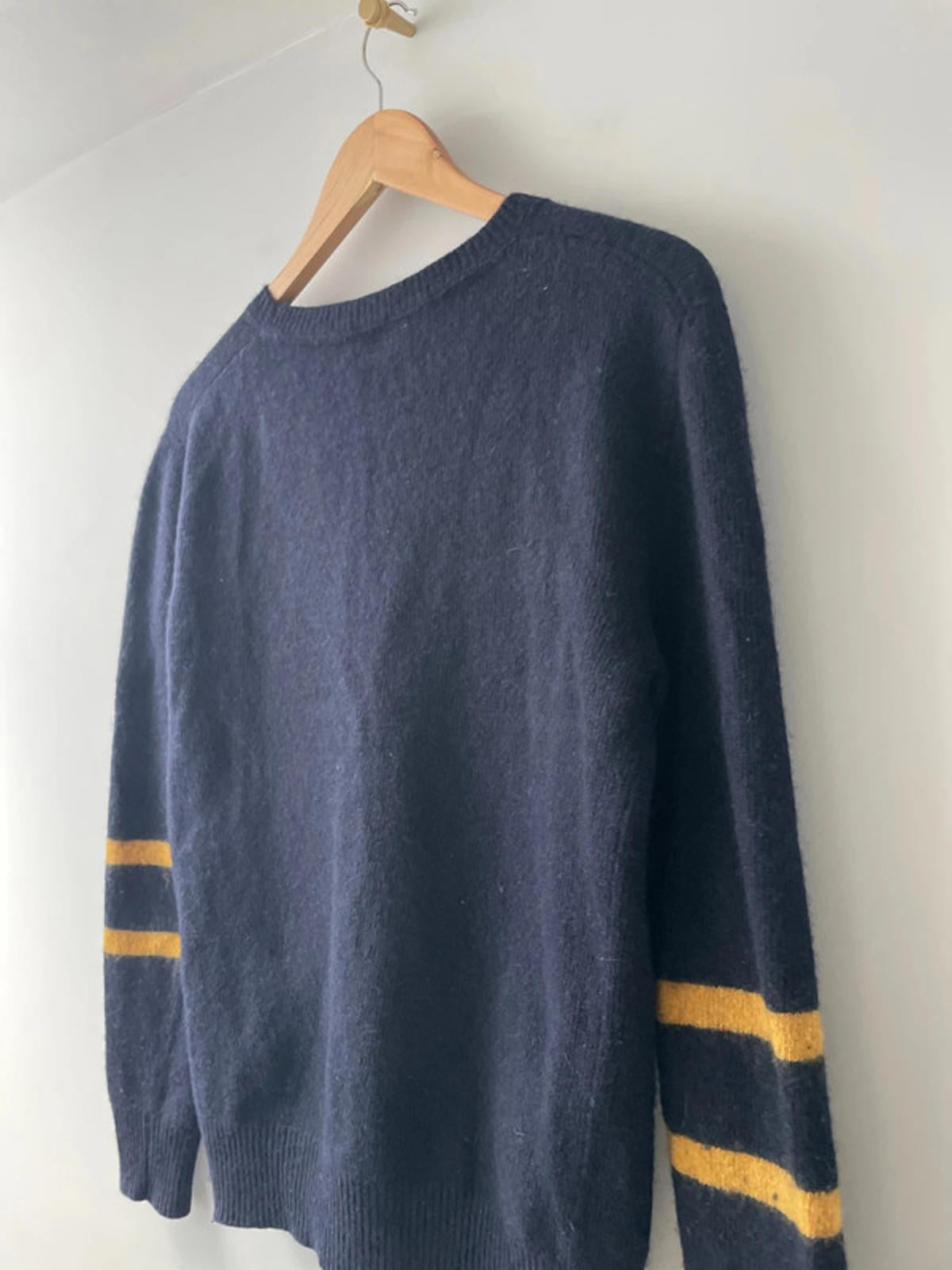 Women's Tommy Hilfiger Premium Wool Jumper In Navy/Yellow - Small - 2621
