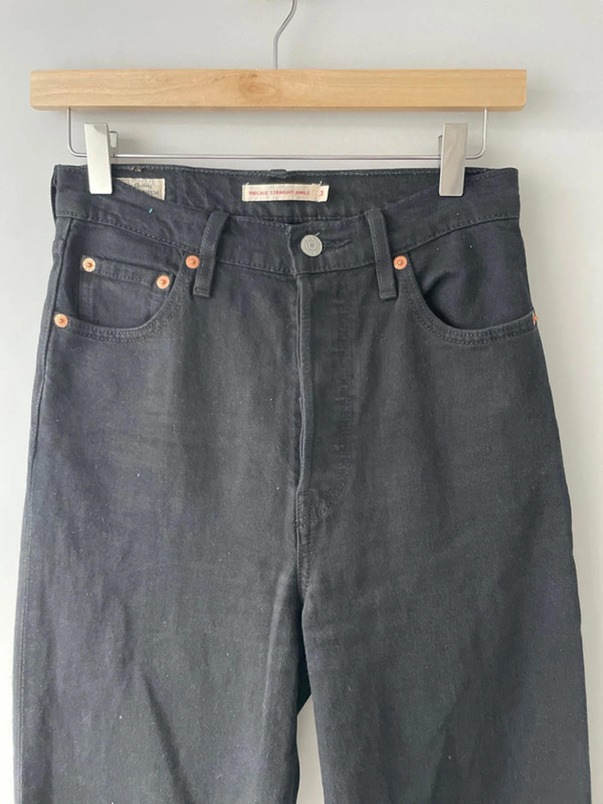 Women’s Levi’s High Waisted Ribcage Straight Fit Jeans In Black - W26/L27 - 2506