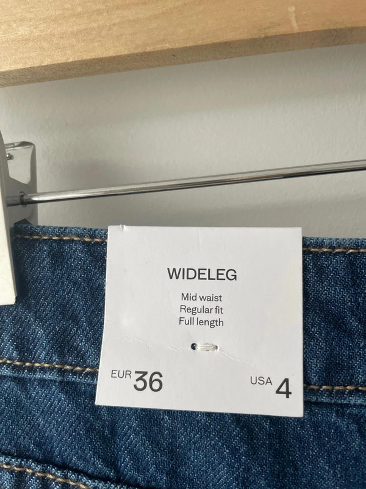 Women’s Mango Wide Leg Pleated Front Soft Denim Jeans - W29/L31 - 2192