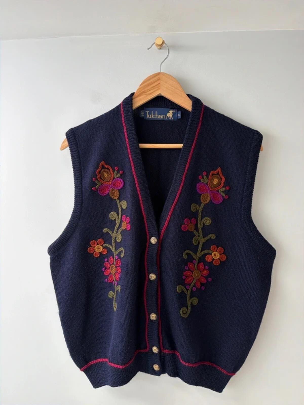 Women’s Tulchan 100% merino wool hand embroidered flower design cardigan - xlarge - 3424