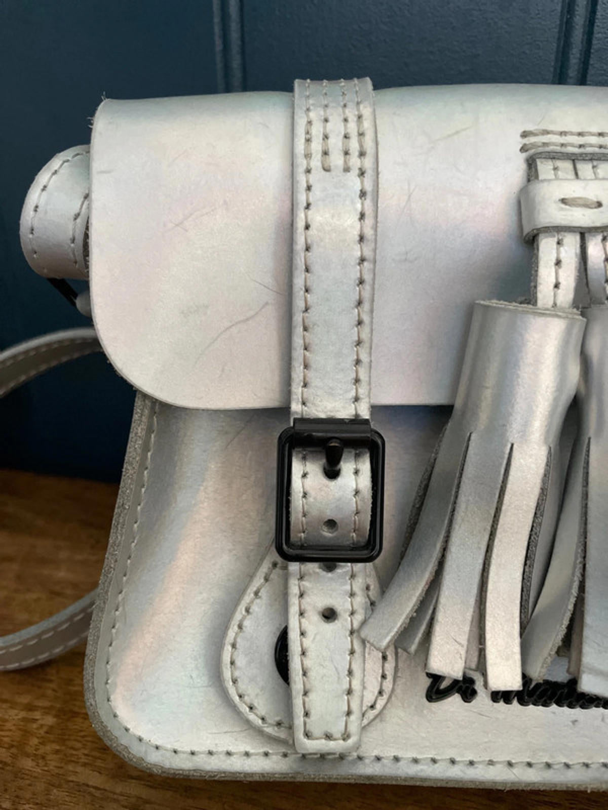 Women's Dr Martens 7'' Iced Metallic Leather Satchel In Silver - 2422