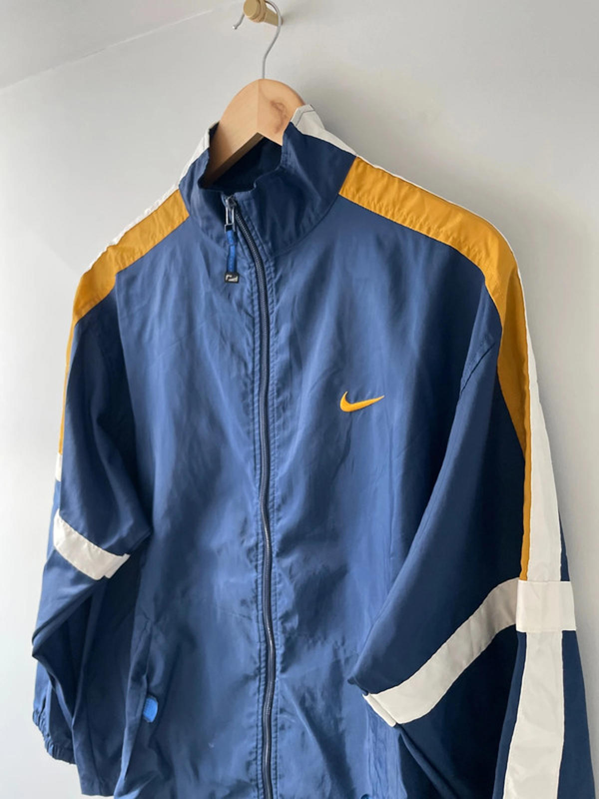 Men’s Nike Vintage Full Zip Windbreaker Jacket in Navy/Gold/White - XLarge -2508