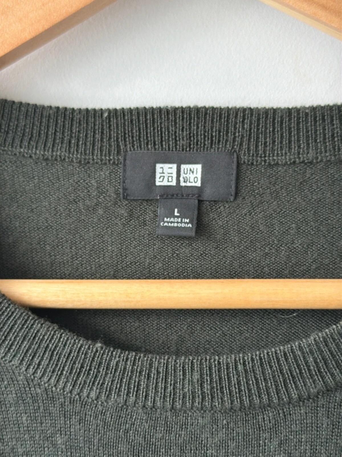 Men’s Uniqlo 100% Merino Wool Crew Neck Long Sleeve Jumper In Dark Green - Large - 3408
