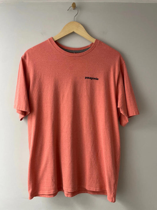 Men’s Patagonia Crew Neck Printed T-shirt In Coral - Medium - 2543