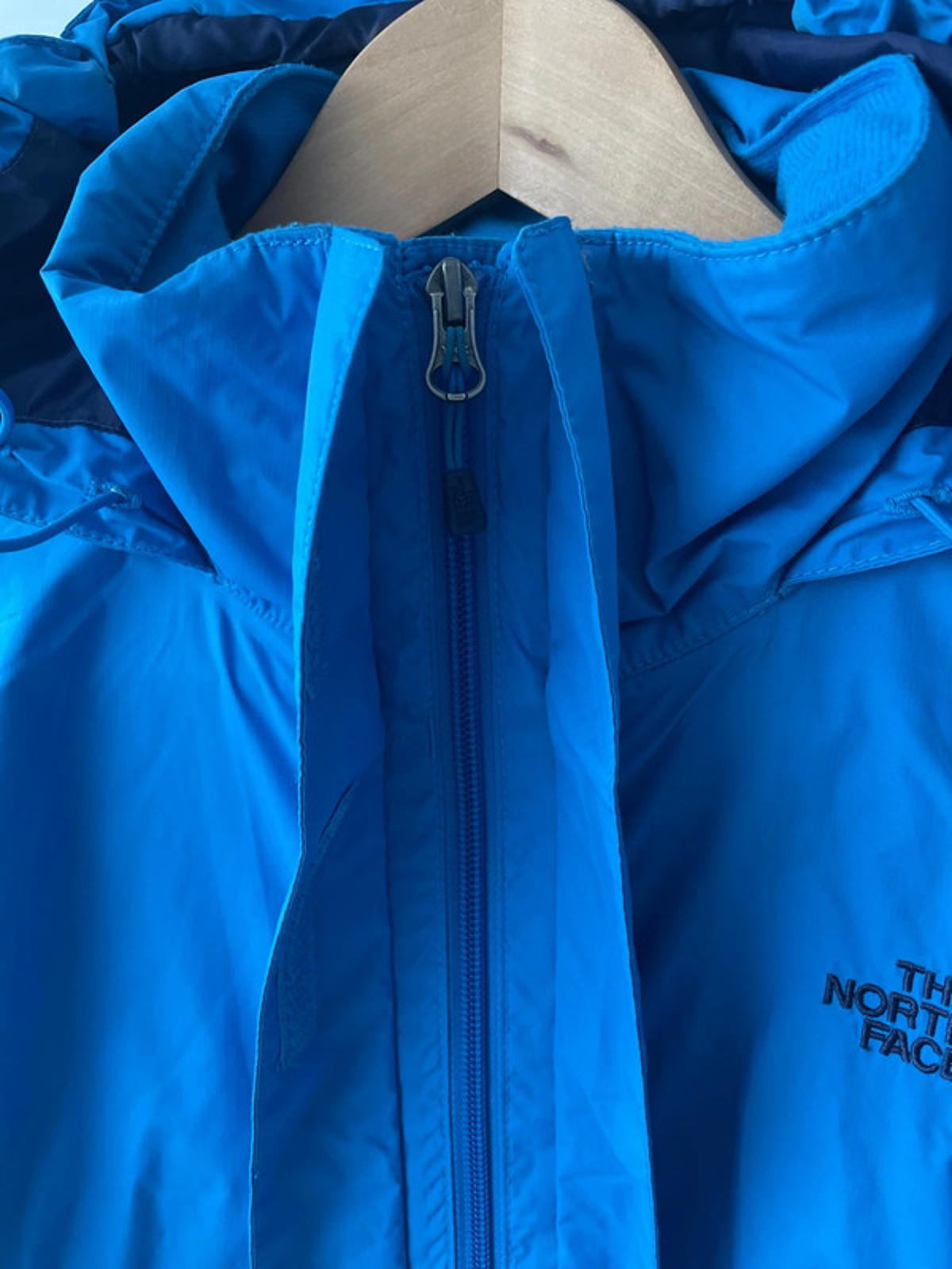 Women’s The North Face Dryvent Hooded Waterproof Jacket Coat - Small - 2110