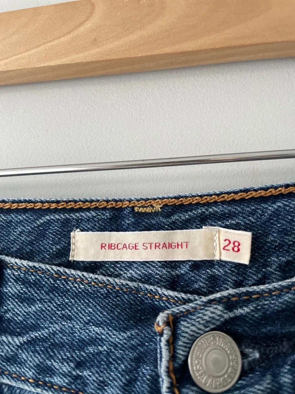Women’s Levi’s High Waisted Ribcage Straight Fit Jeans In Navy - W28/L27 - 2954