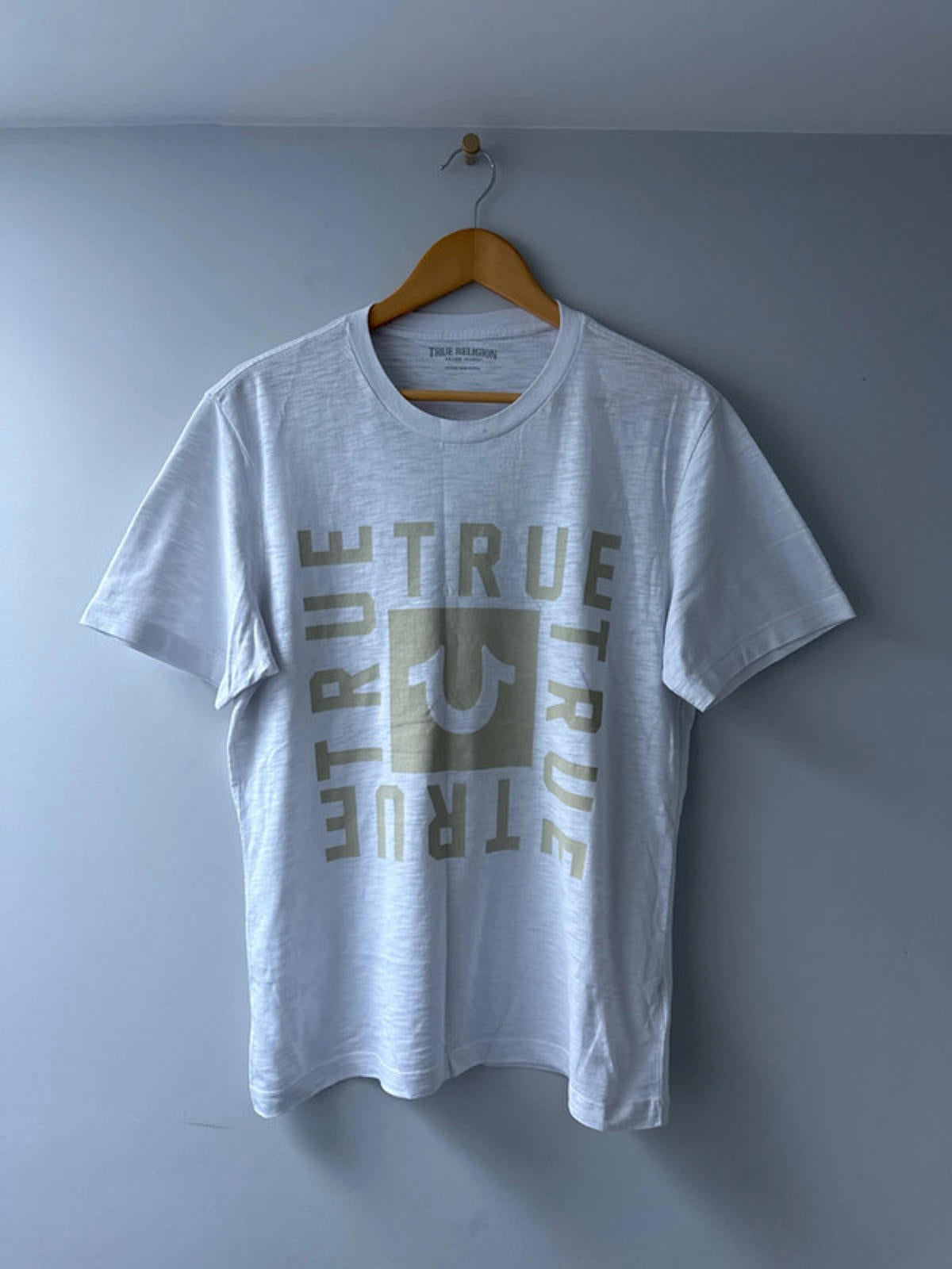 Men’s True Religion premium crew neck T-shirt - medium - 0472