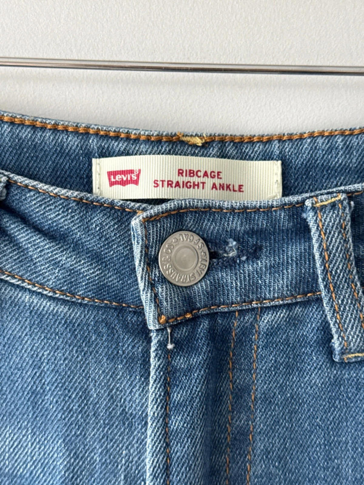 Women’s Levi’s Ribcage Straight Ankle Fit High Waisted Jeans - W26 / L29 - 0361