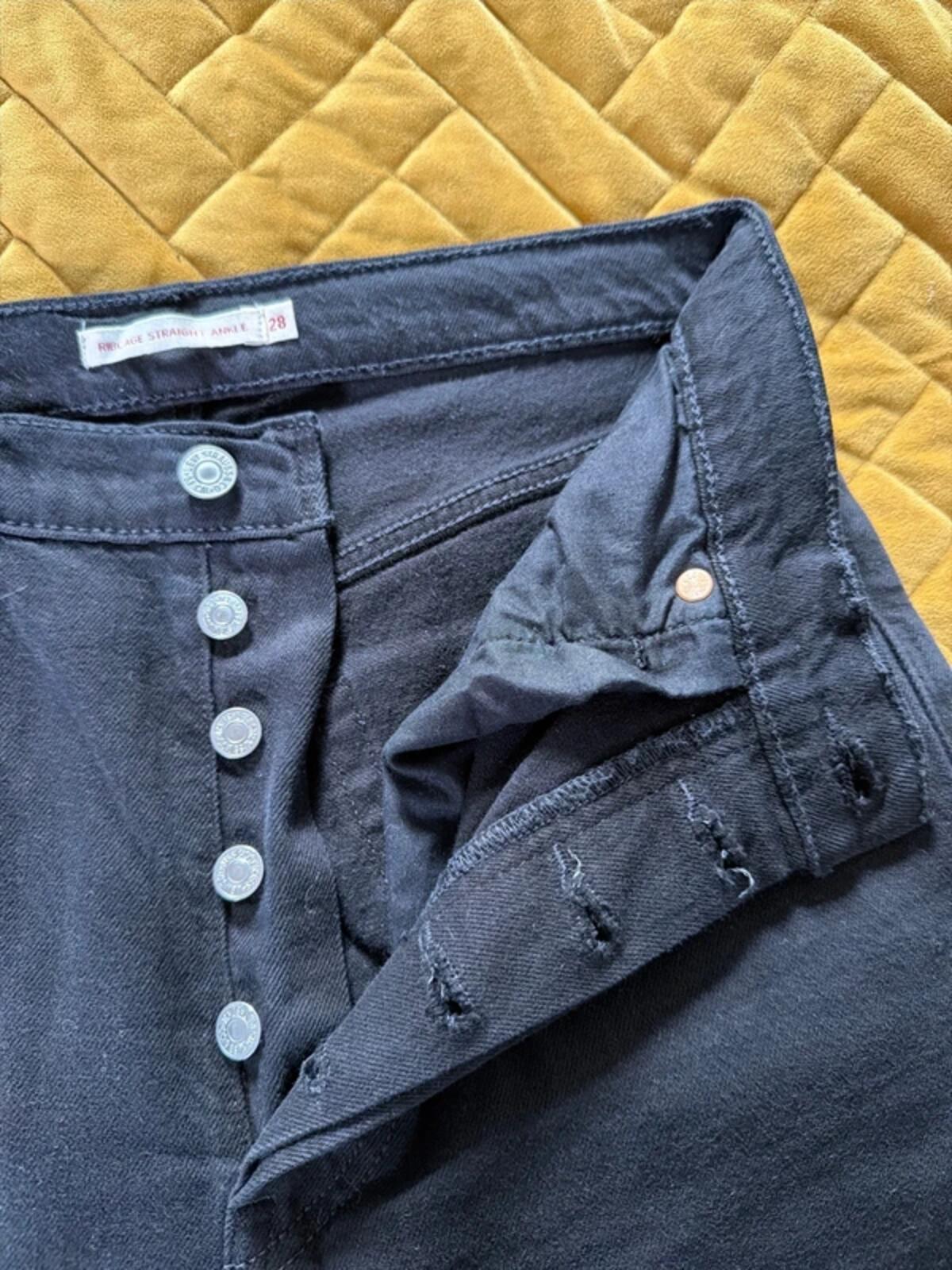 Women’s Levi’s High Waisted Ribcage Straight Fit Jeans In Black - W28/L27 - 3356