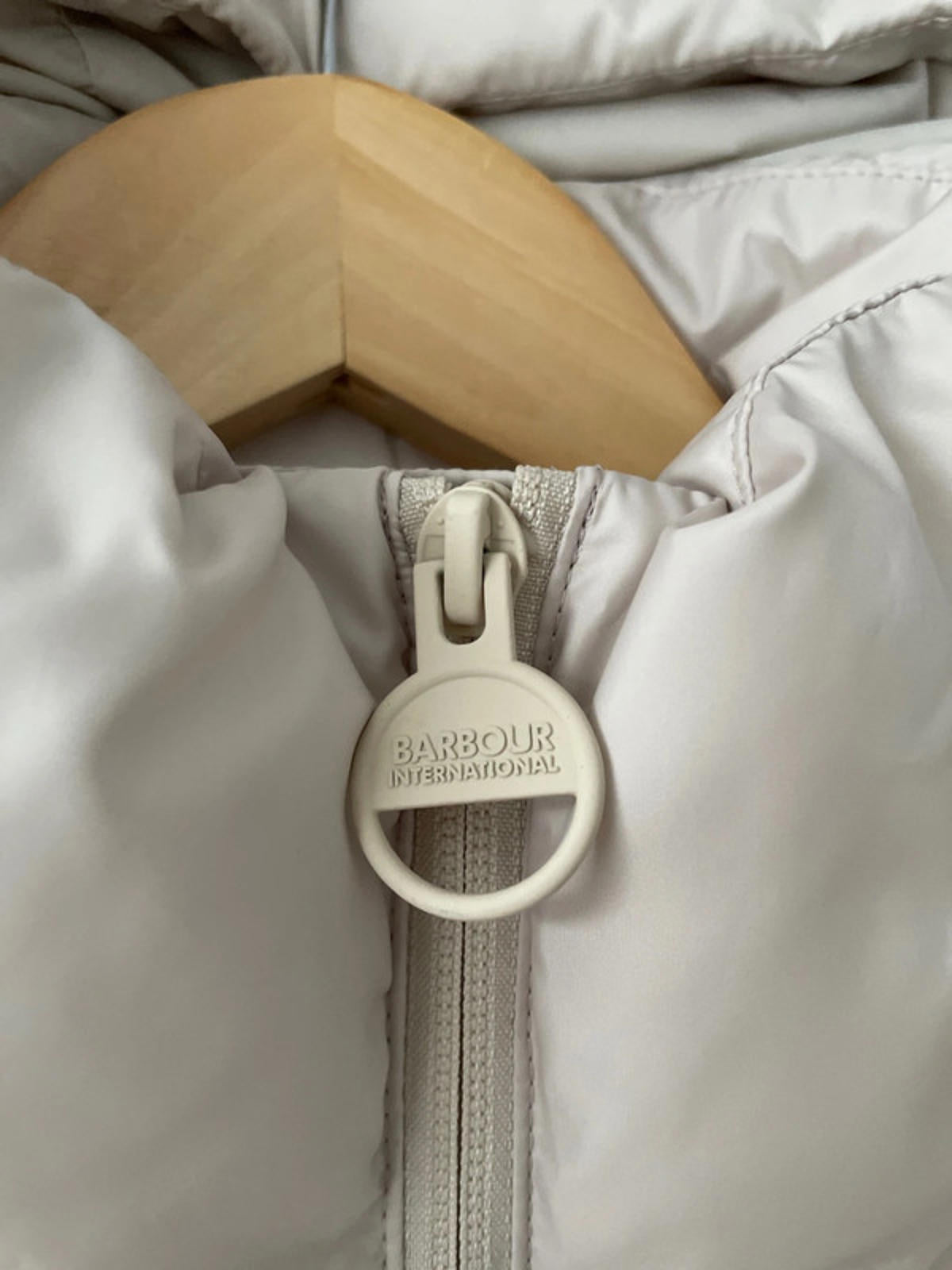 Women’s Barbour International Lisbon Padded Hooded Puffer Jacket In Cream - UK 8 - 2433