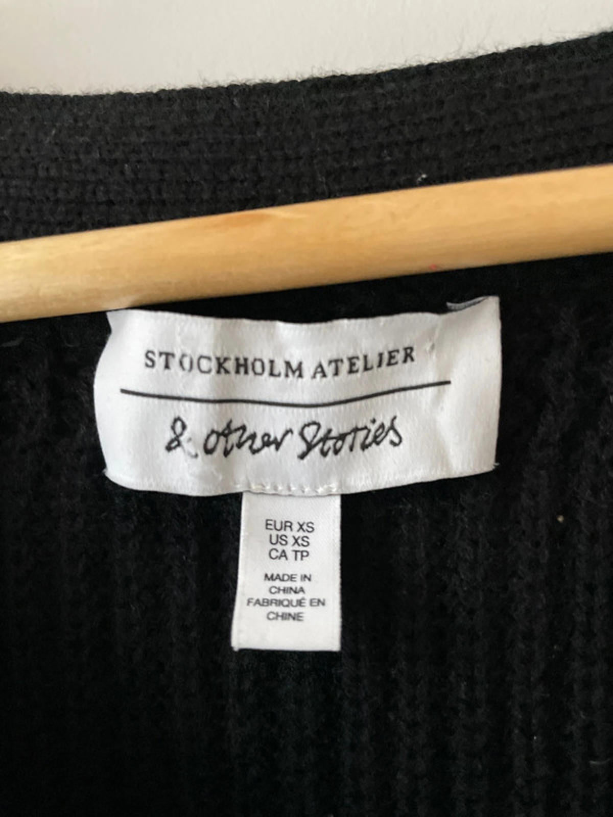 Women’s & Other Stories Cropped Premium Wool Cardigan In Black - XSmall - 2501