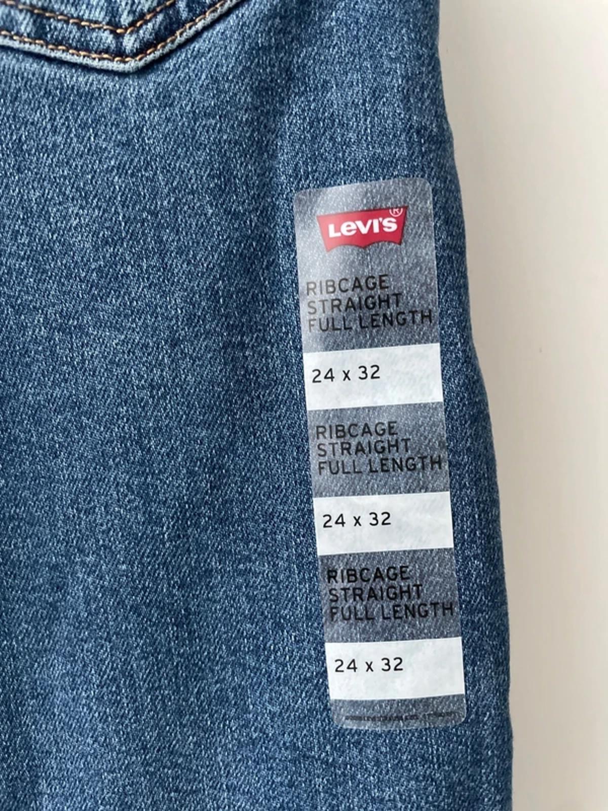Women’s Levi’s High Waisted Ribcage Straight Fit Jeans In Navy - W24/L32 - 2922