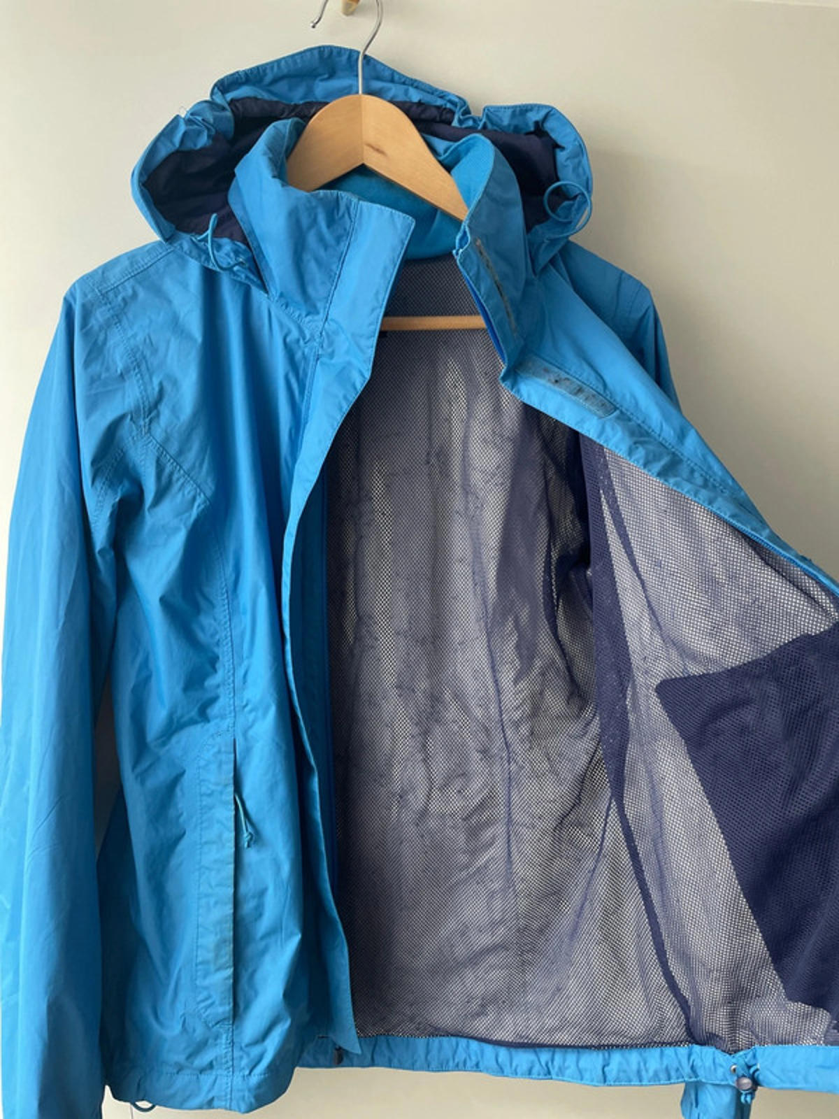 Women’s The North Face Dryvent Hooded Waterproof Jacket Coat - Small - 2110