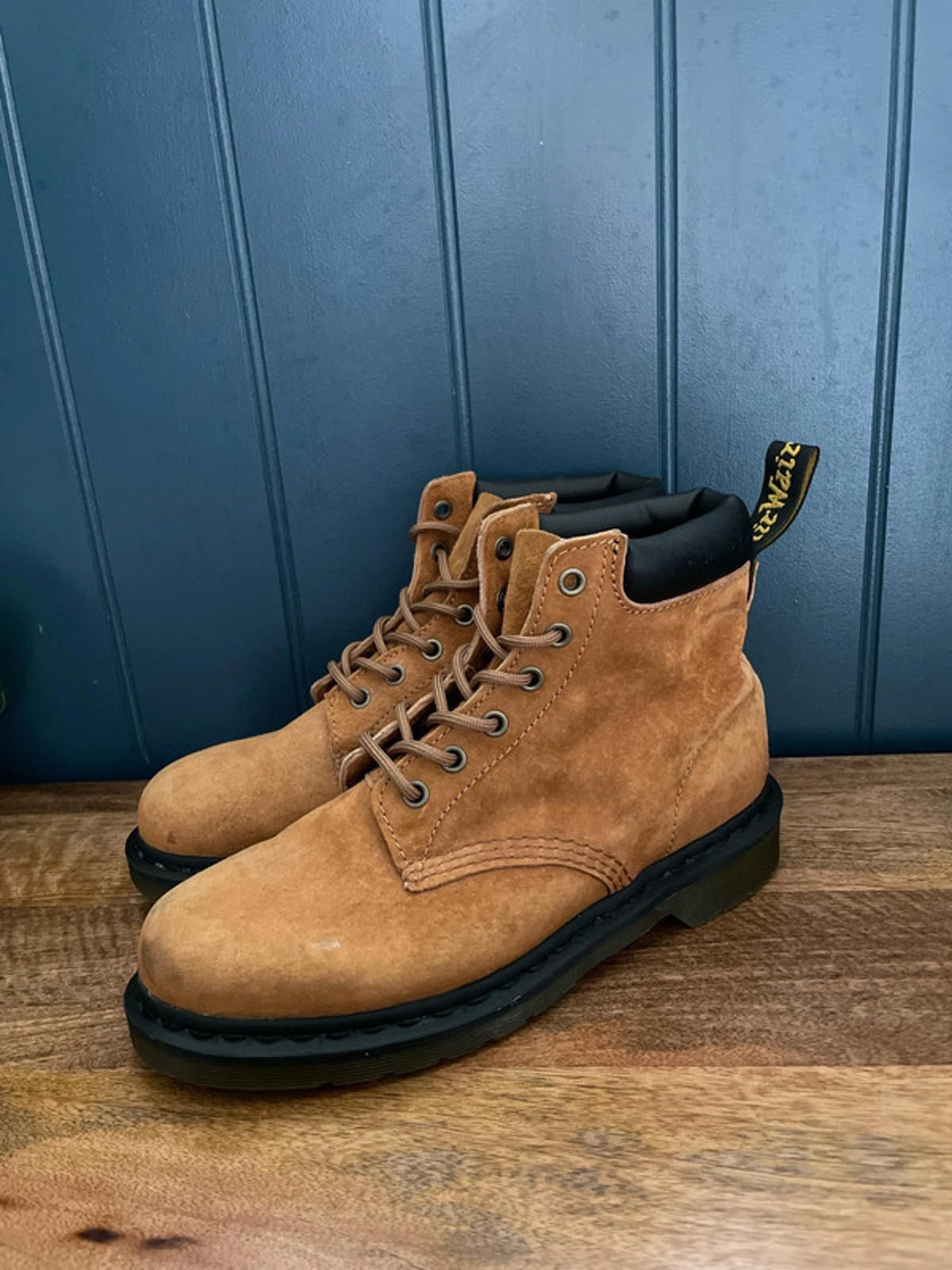 Women’s Dr Martens Soft Buck 939 Suede Lace Up Boots In Tan - UK 6 - 2358