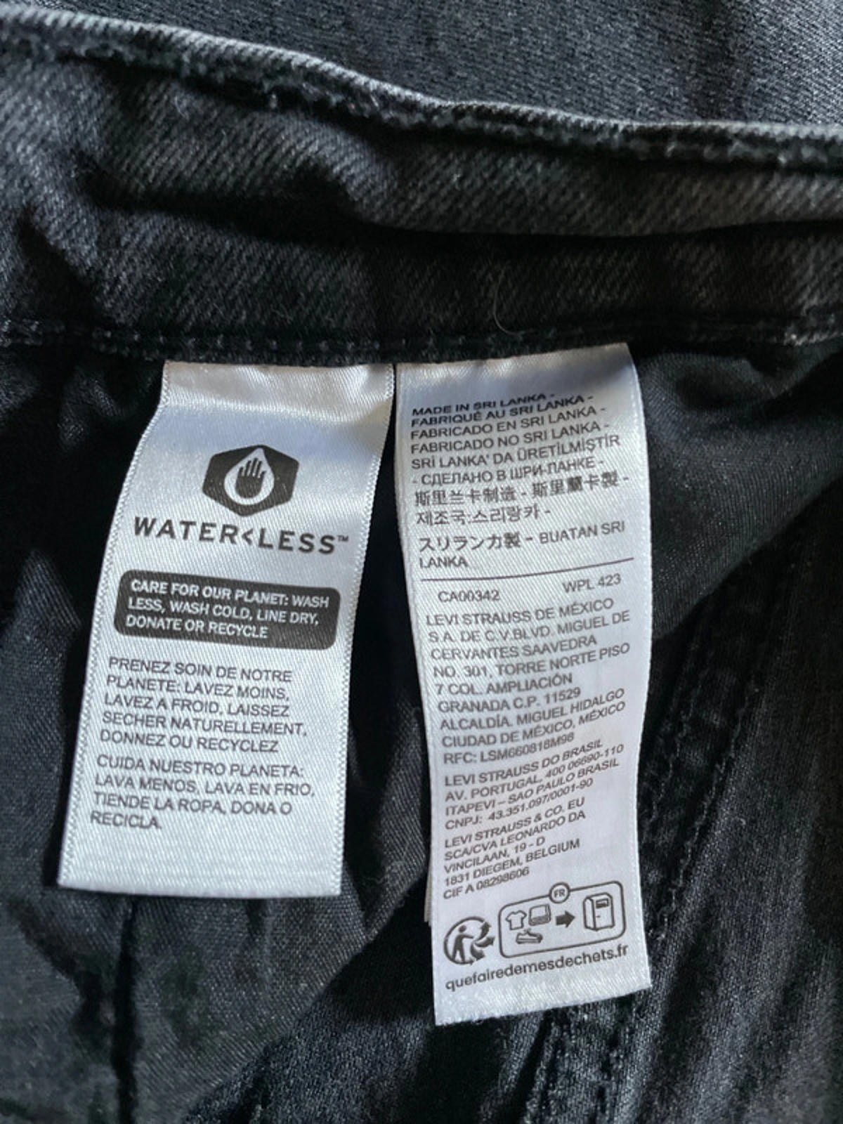 Women’s Levi’s High Waisted Ribcage Straight Fit Jeans In Black - W24/L27 - 2627