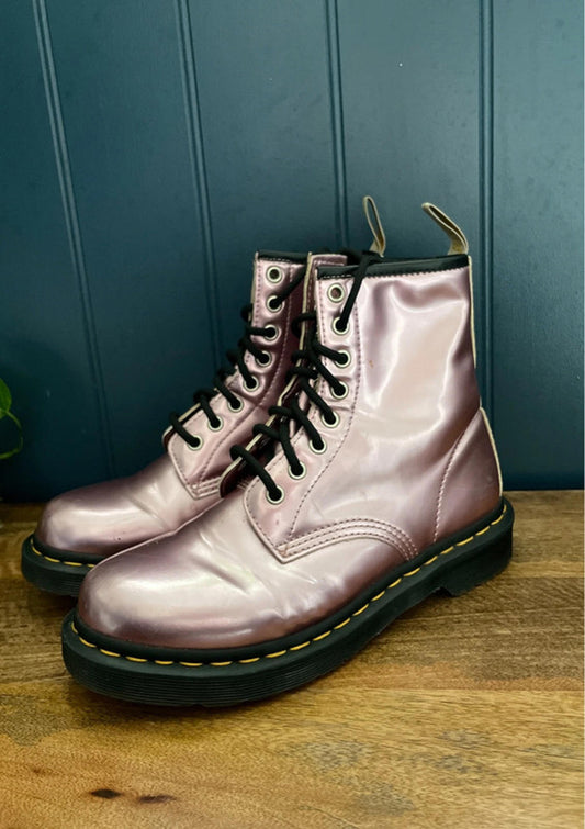 Women’s Dr Martens 1460 Vegan Chunky Sole Lace Up Boots In Goldmix Metallic Pink - UK5 - 2356