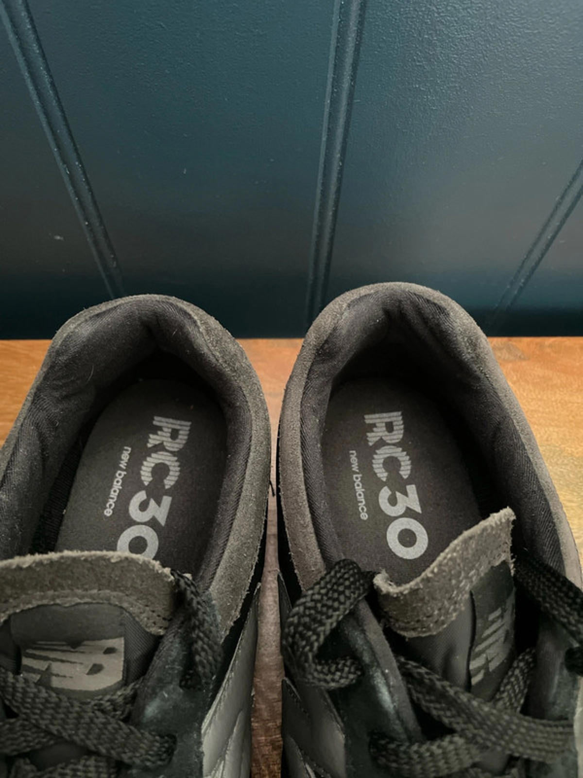 Men’s New Balance RC30 Black Magnet Trainers with Gum Sole - UK10 - 1625