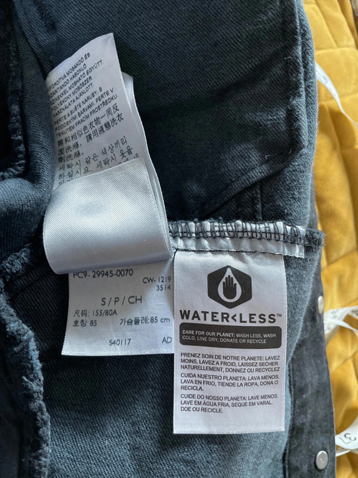 Women’s Levi’s Premium Denim Trucker Jacket In Black Wash - Small - 2463