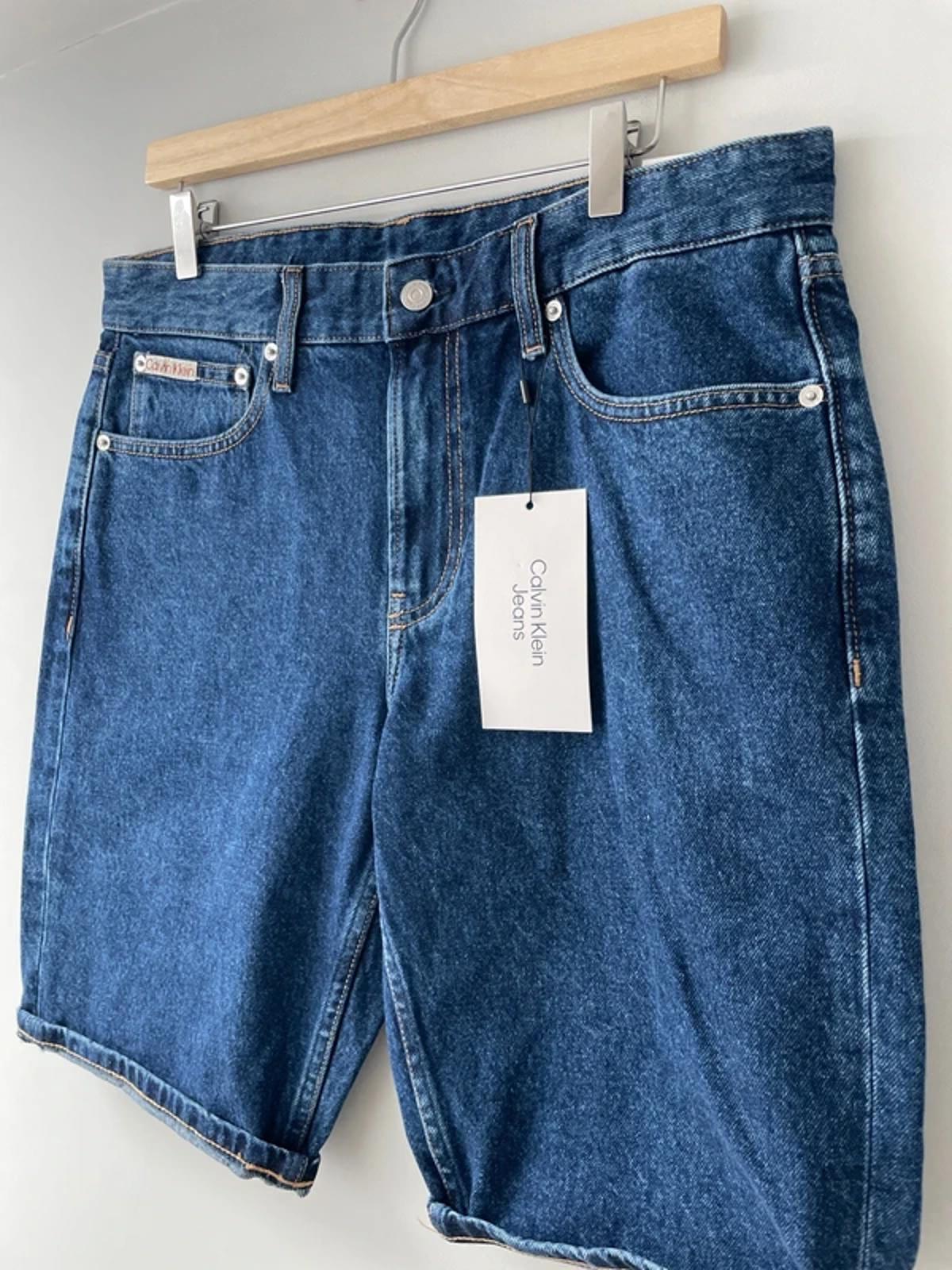 Men’s Calvin Klein Regular Fit Denim Shorts In Navy Blue - W32/L10 - 3141