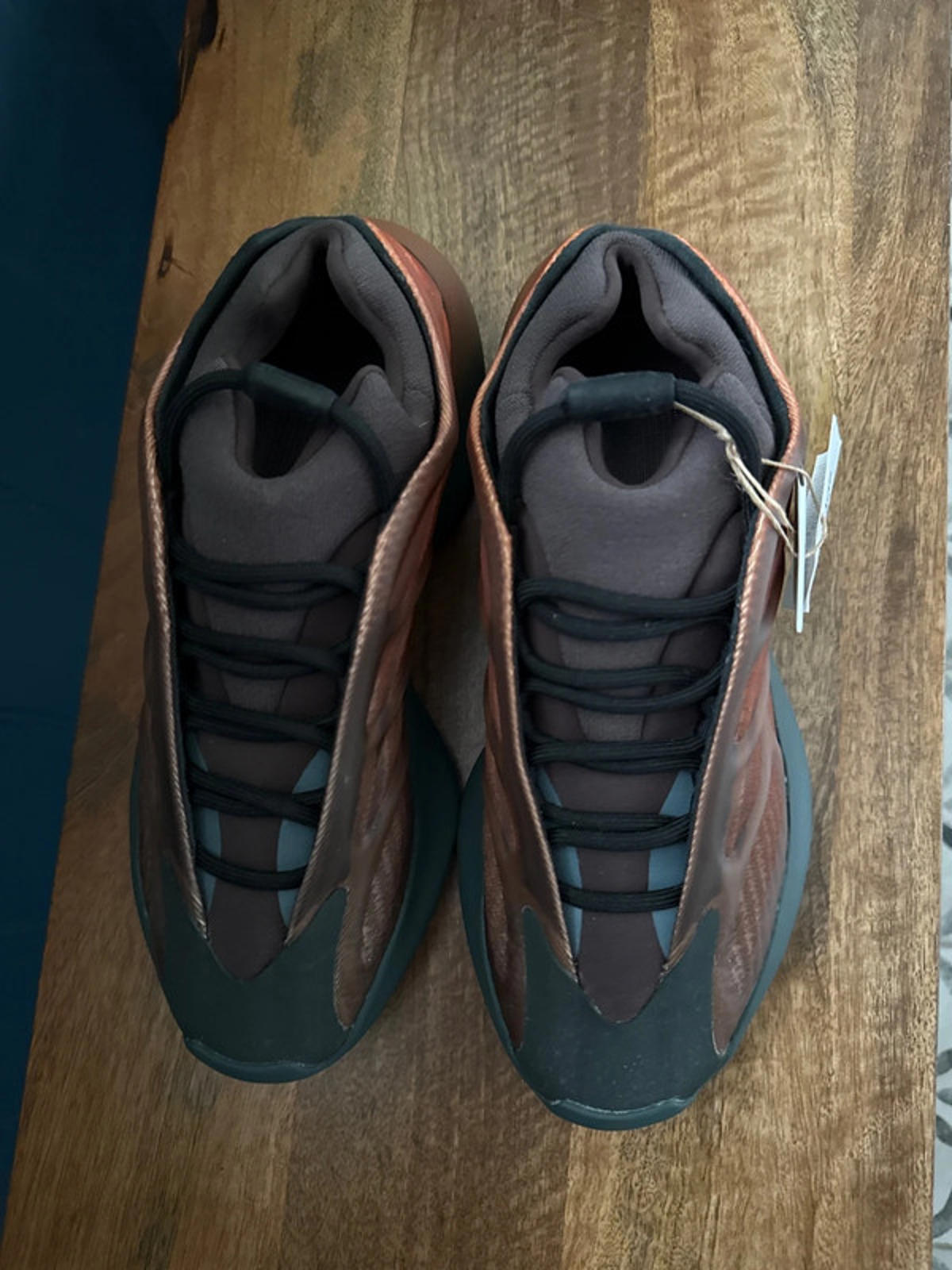 Men’s Yeezy 700 V3 Copper Fade Chunky Sole Trainers - Uk7.5 - 1295