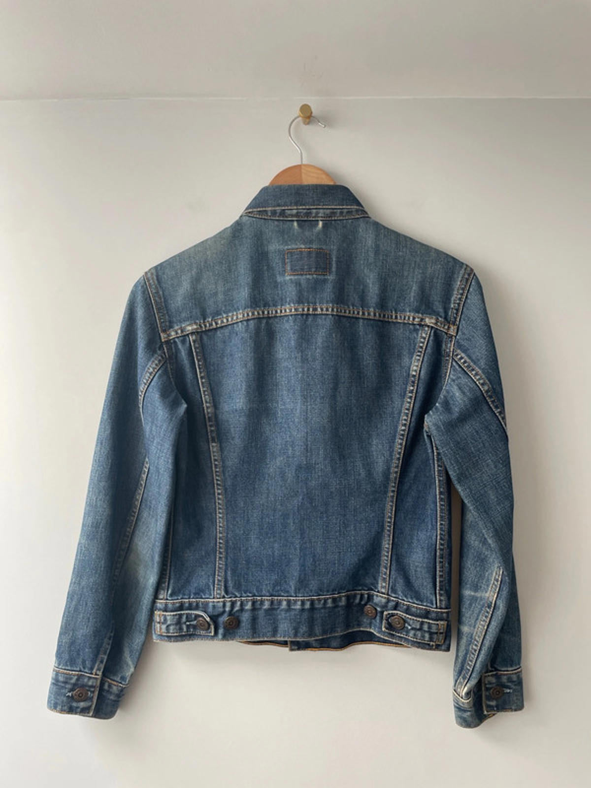Women’s Levi’s Premium Denim Trucker jacket With Wash Effect - UK4 - 2143