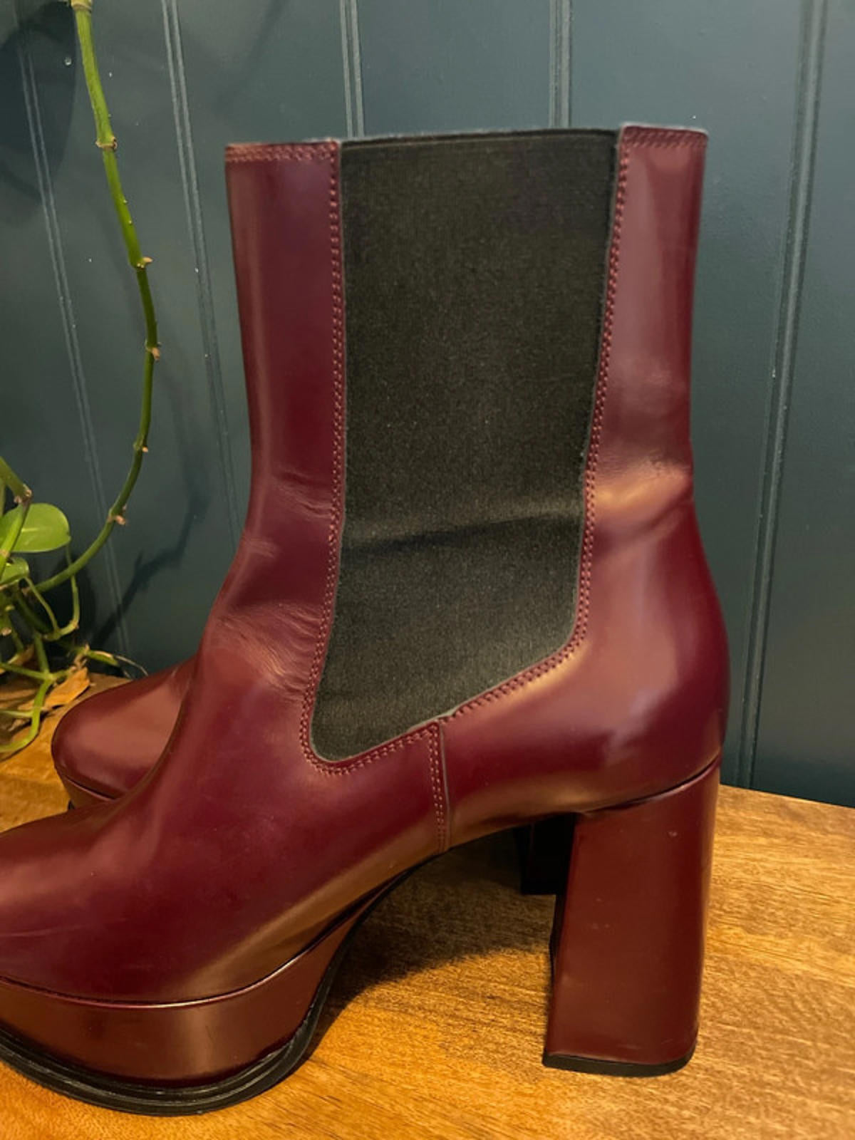 Women’s & Other Stories Premium Leather Platform Boots In Cherry Red - UK8 -2553