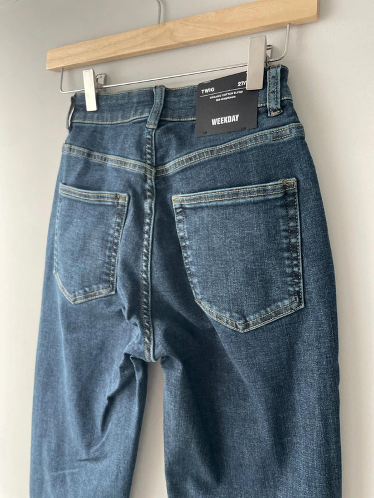 Women’s Weekday Twig Curve Mid Straight Jeans - W27/L30 - 1818