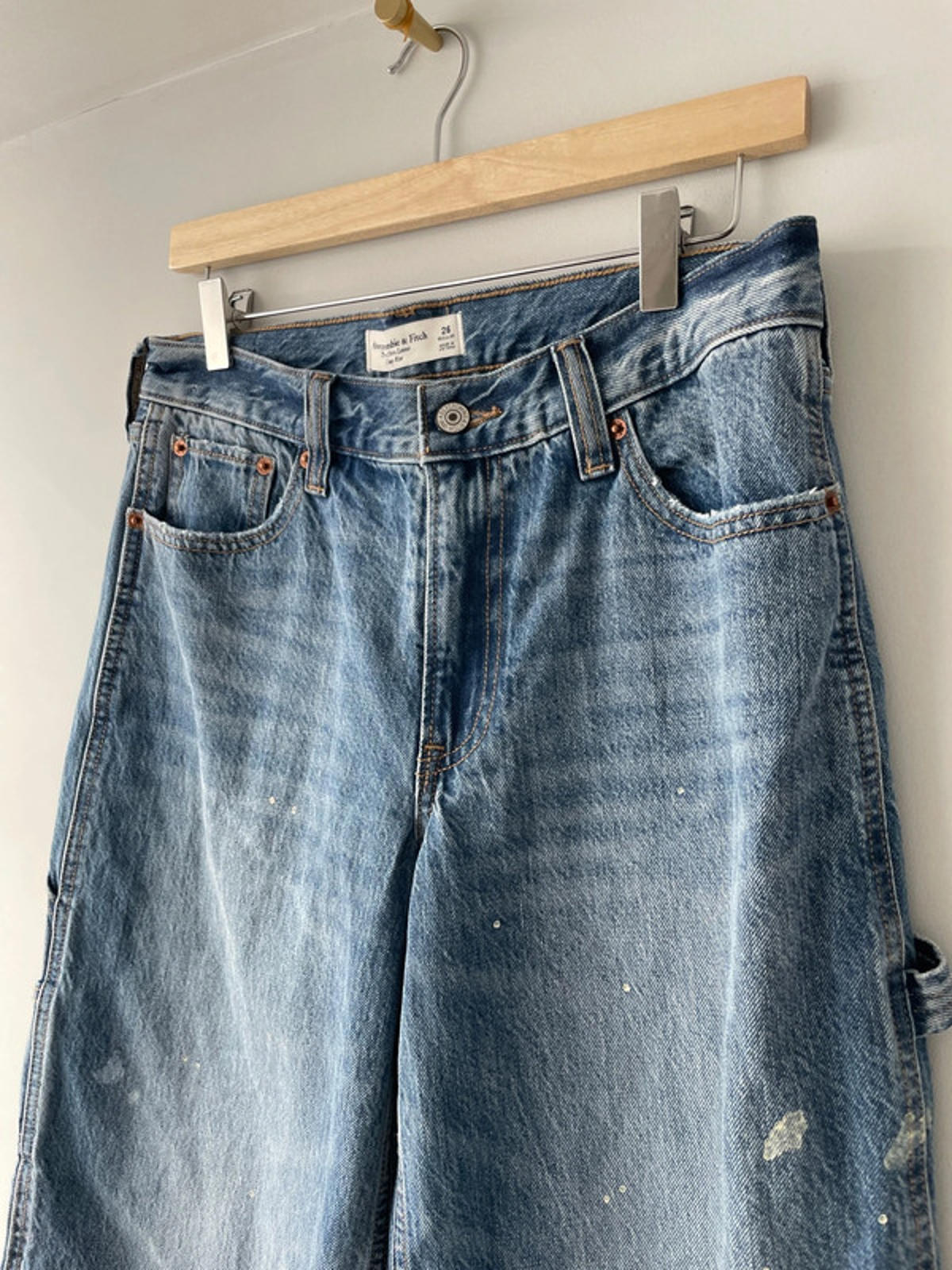 Women’s Abercrombie & Fitch Ultra Loose Low Rise Jeans W26/L30 - 2251