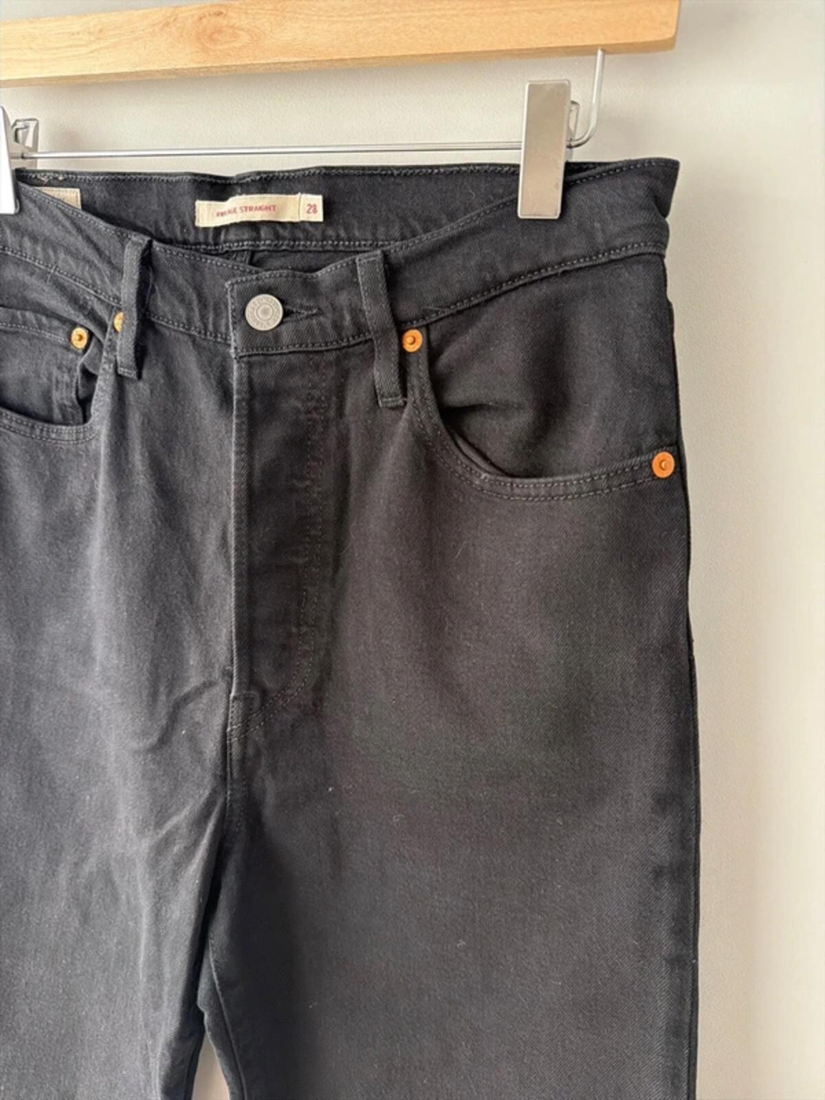 Women’s Levi’s High Waisted Ribcage Straight Fit Jeans In Black - W28/L27 - 3311