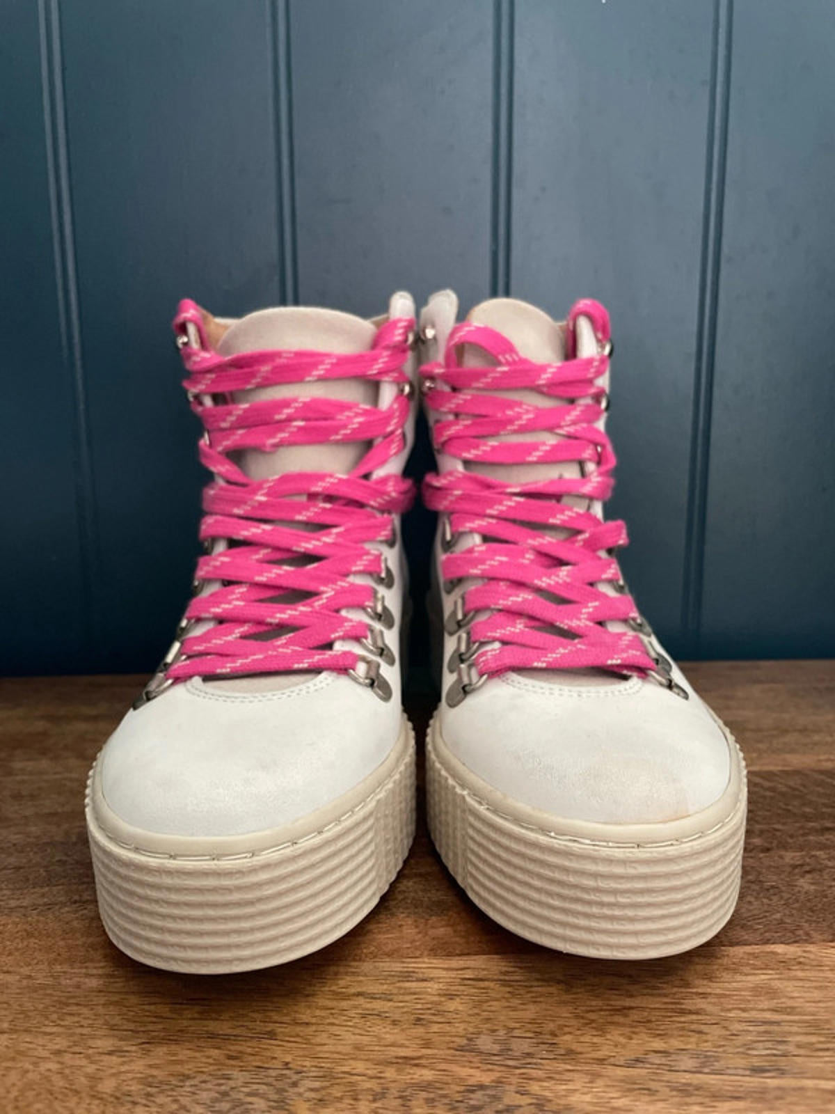 Women’s Shoe The Bear Premium Nubuck Leather Boots In Beige/White - UK4 - 2437