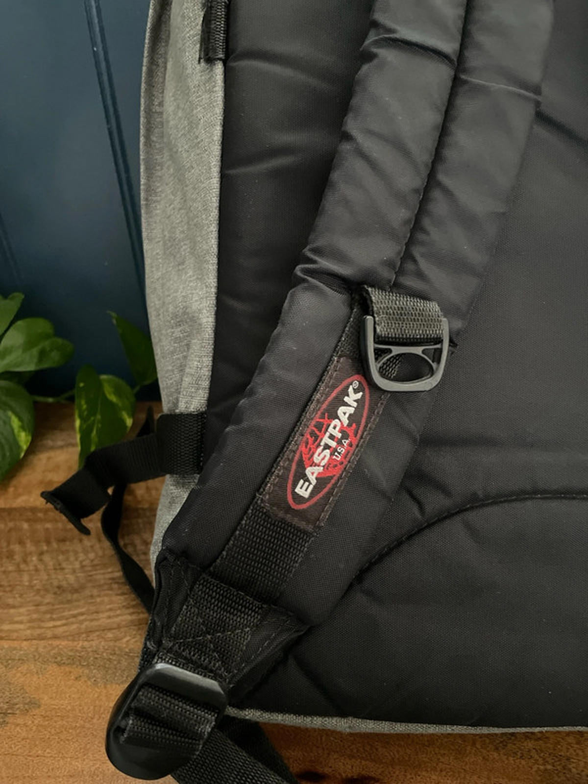 Unisex Eastpak Provider Backpack Rucksack In Light Grey - 2421