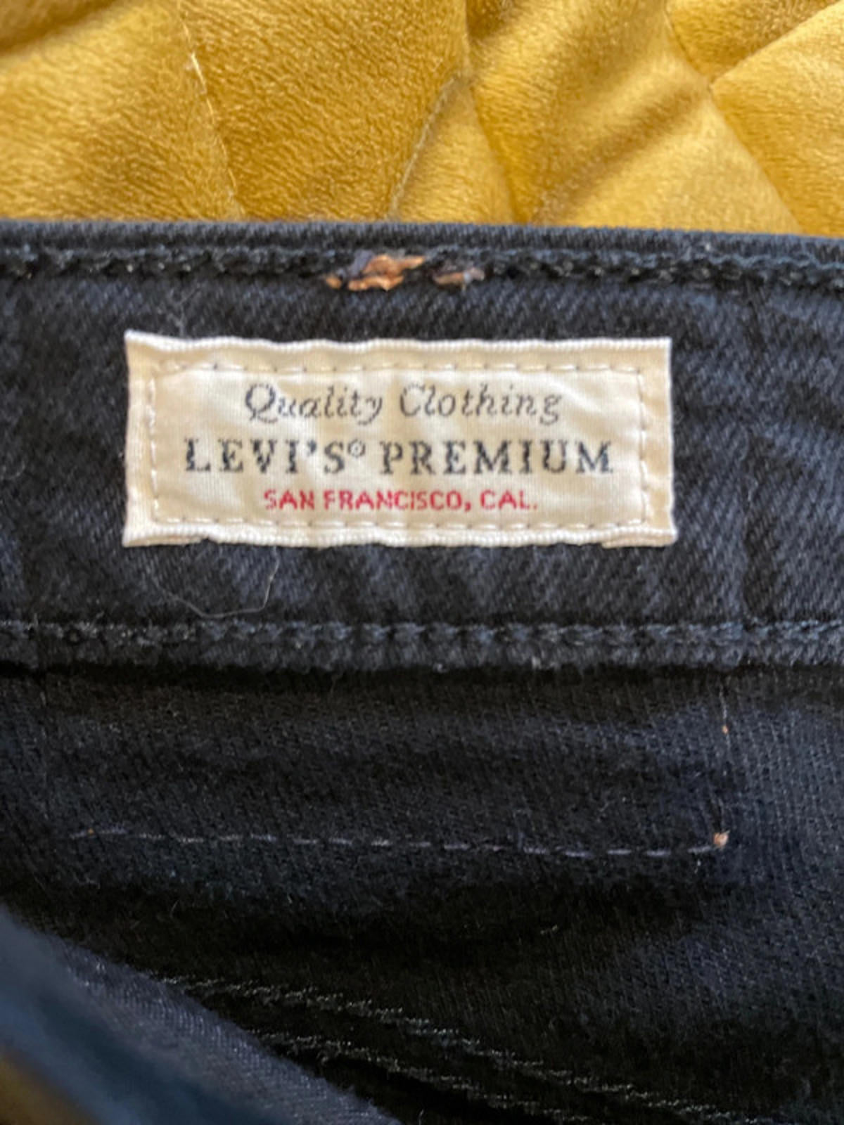 Women’s Levi’s High Waisted Ribcage Straight Fit Jeans In Black  - W24/L27 - 2499